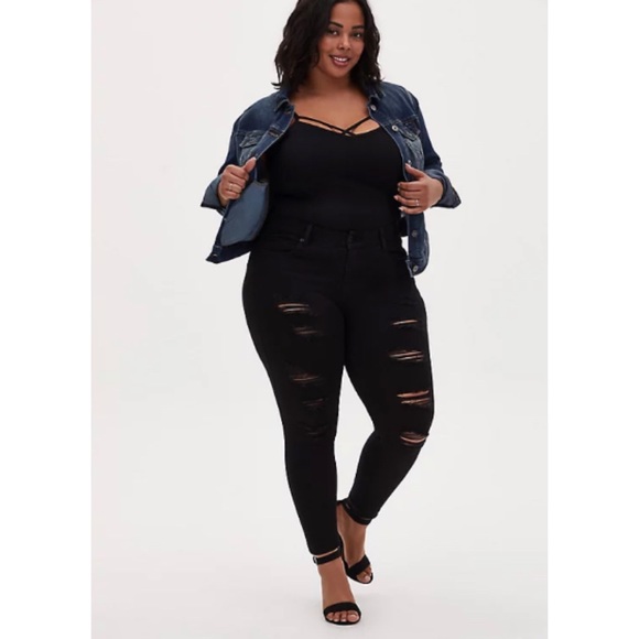 🆕 Black Crisscross Foxy Cami Top 2X 18 20 NWT - Picture 2 of 8